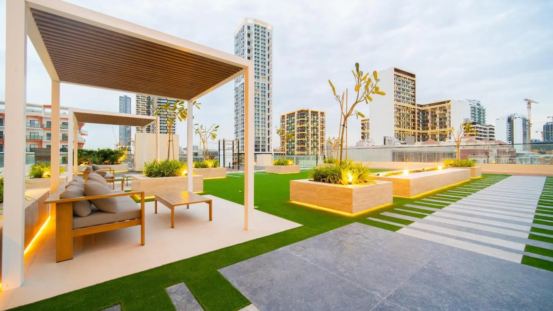 Your Peaceful View - 1Br With 2 Balconies On 28Th Floor Dubai